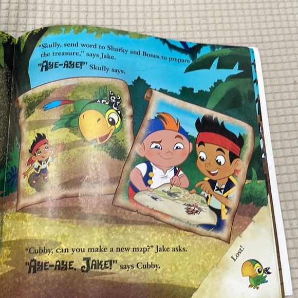 Jake the pirate books and wagon - Picture 6 of 6